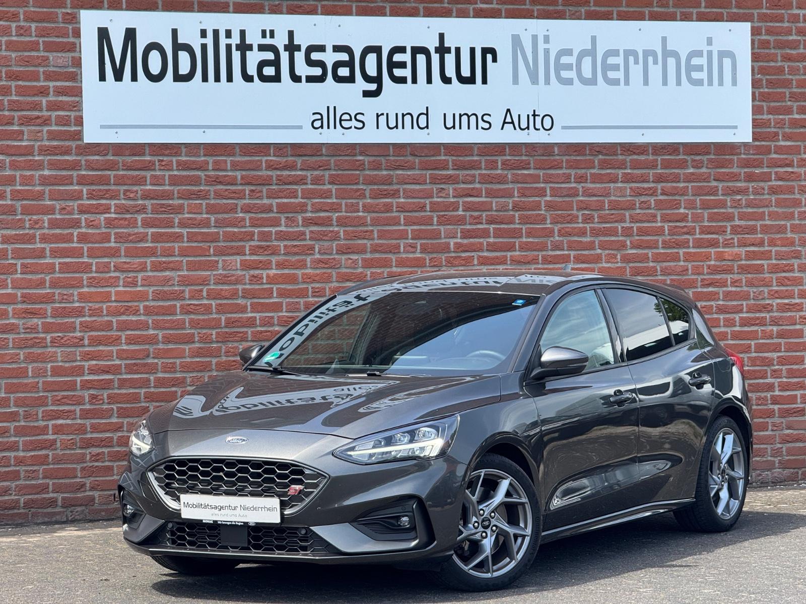 Ford Focus ST Performance *38Tkm*Recaro*NAVI*KAMERA*