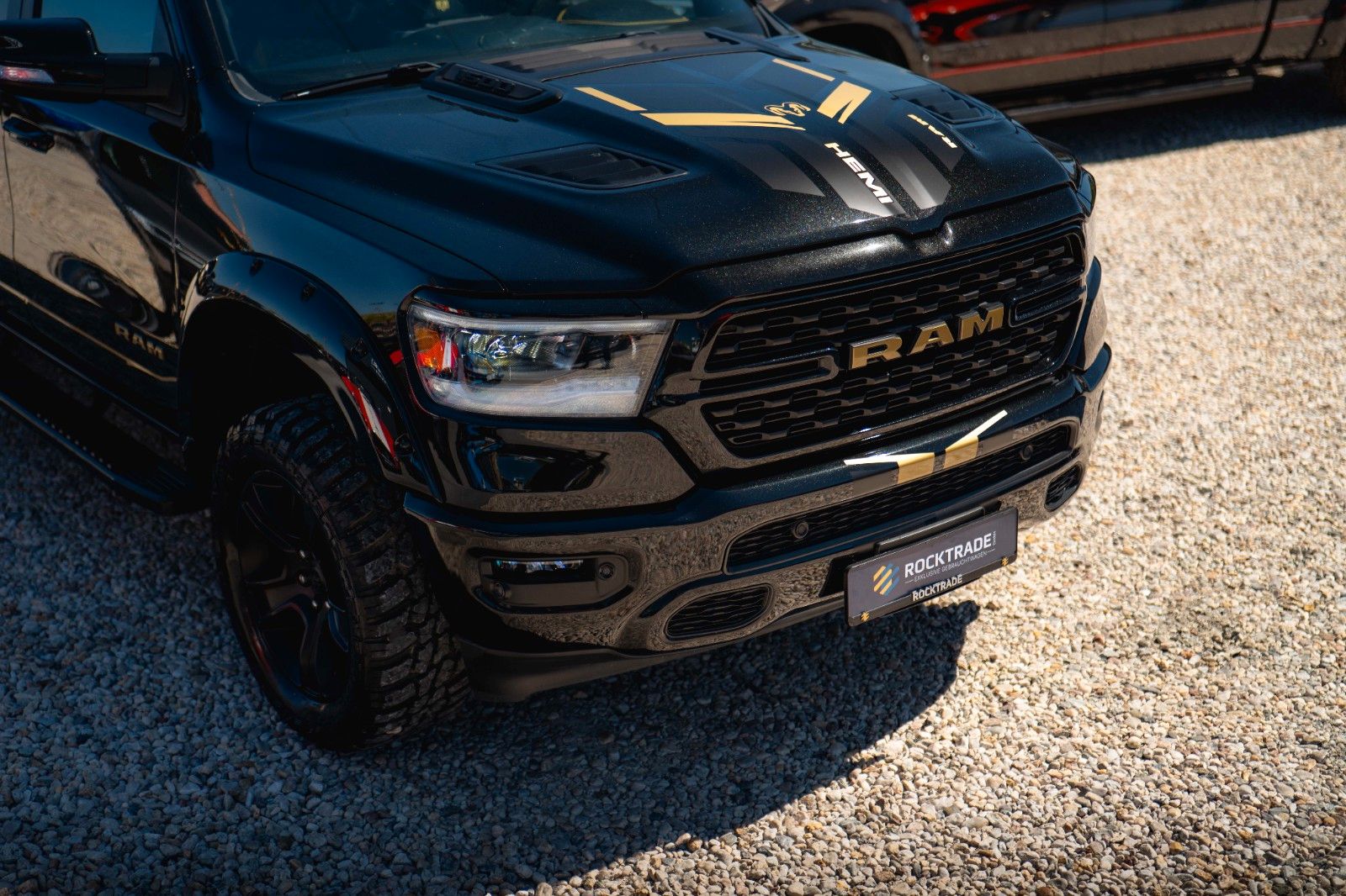Fahrzeugabbildung Dodge RAM 5.7 V8 GOLD EDITION OFFROAD 4x4 UNFALLFREI
