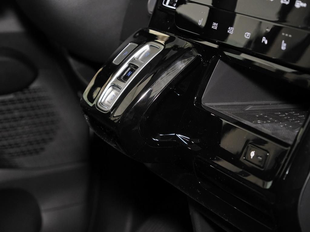 Fahrzeugabbildung Hyundai STARIA 9-Sitzer HEV TREND Easy-Access-P Park-P