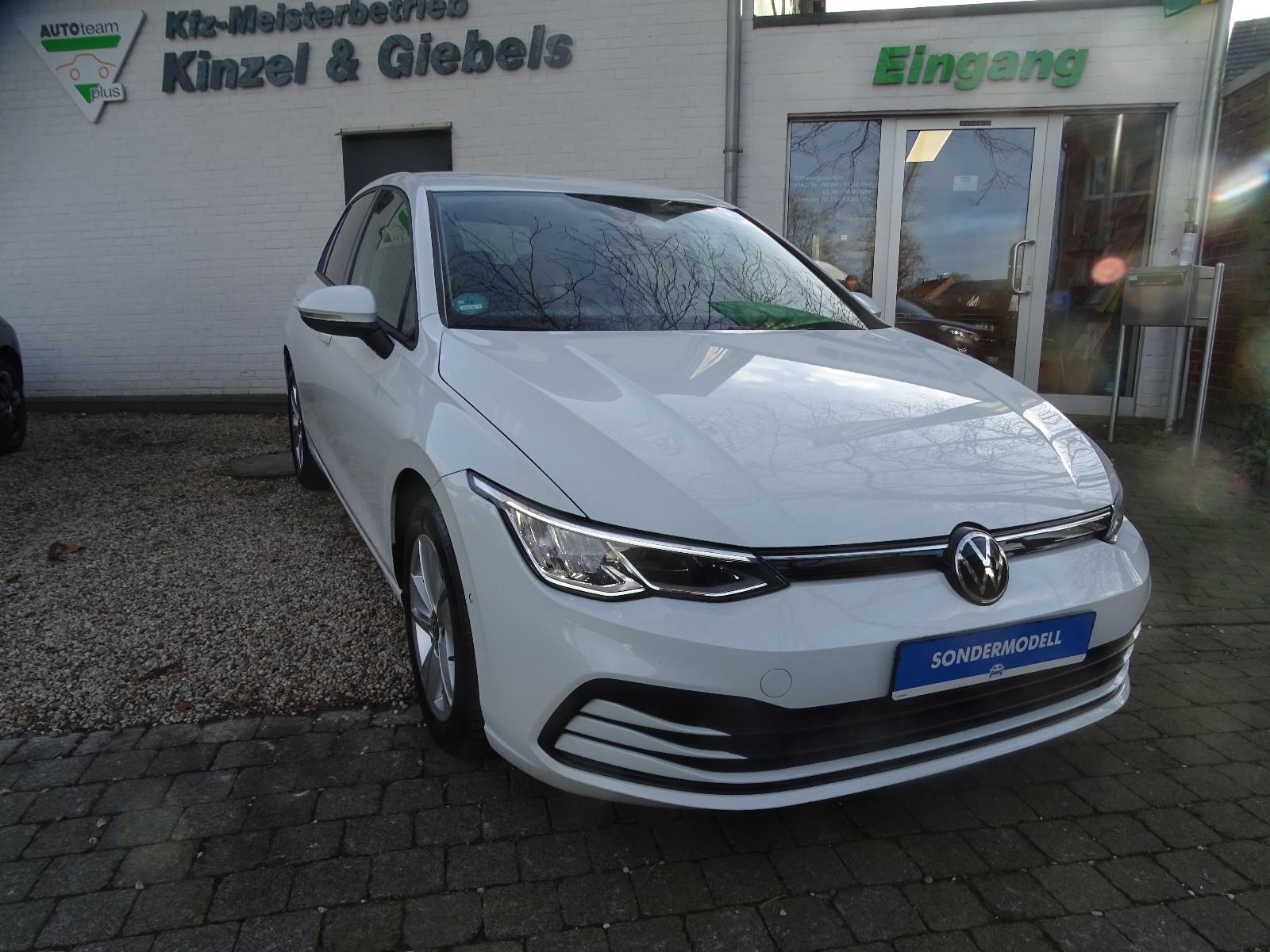 Volkswagen Golf VIII Lim. Life LED Navi PDC