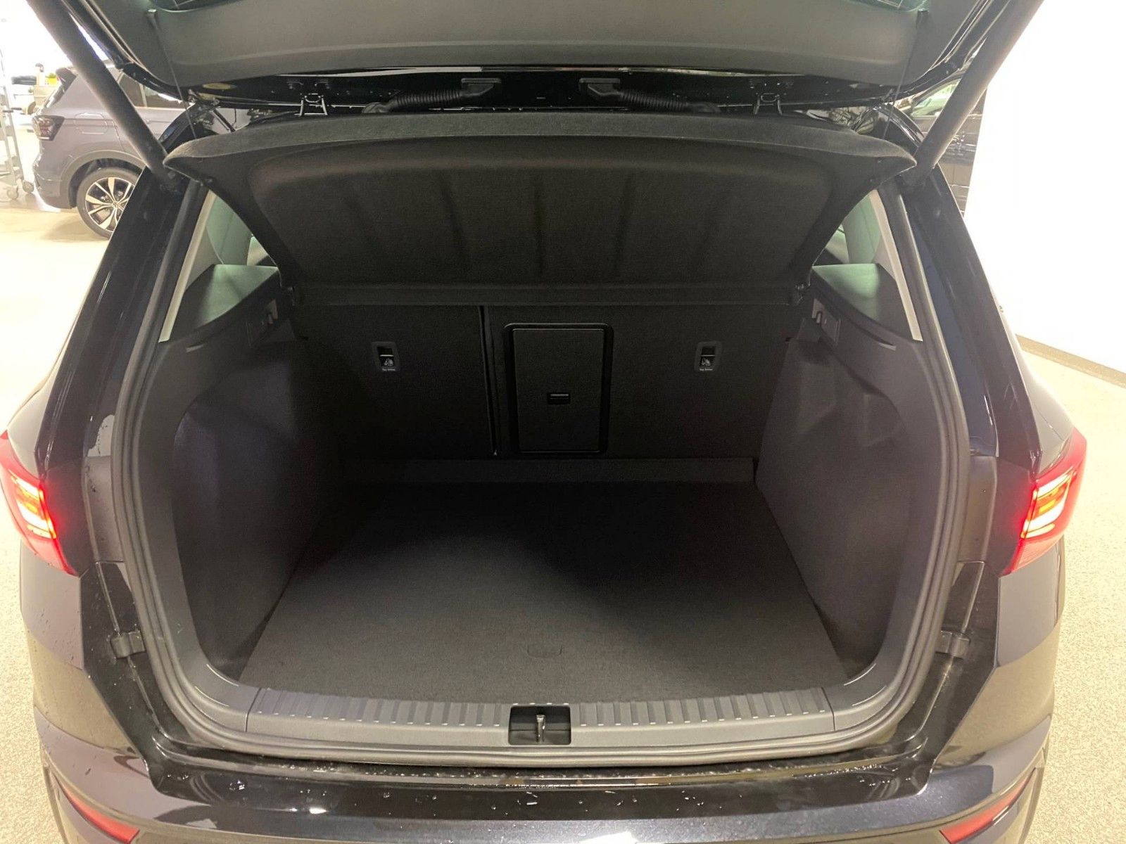 Fahrzeugabbildung CUPRA Ateca 2.0 TSI 4Drive DSG+NAVI+2030 Garantie+ACC+