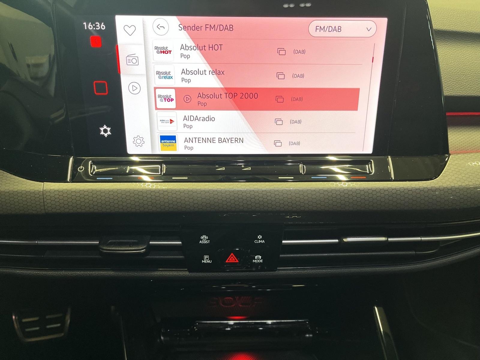 Volkswagen Golf VIII GTI 2.0 TSI DSG AUT LED LM PDC SportS., миниатюра 17