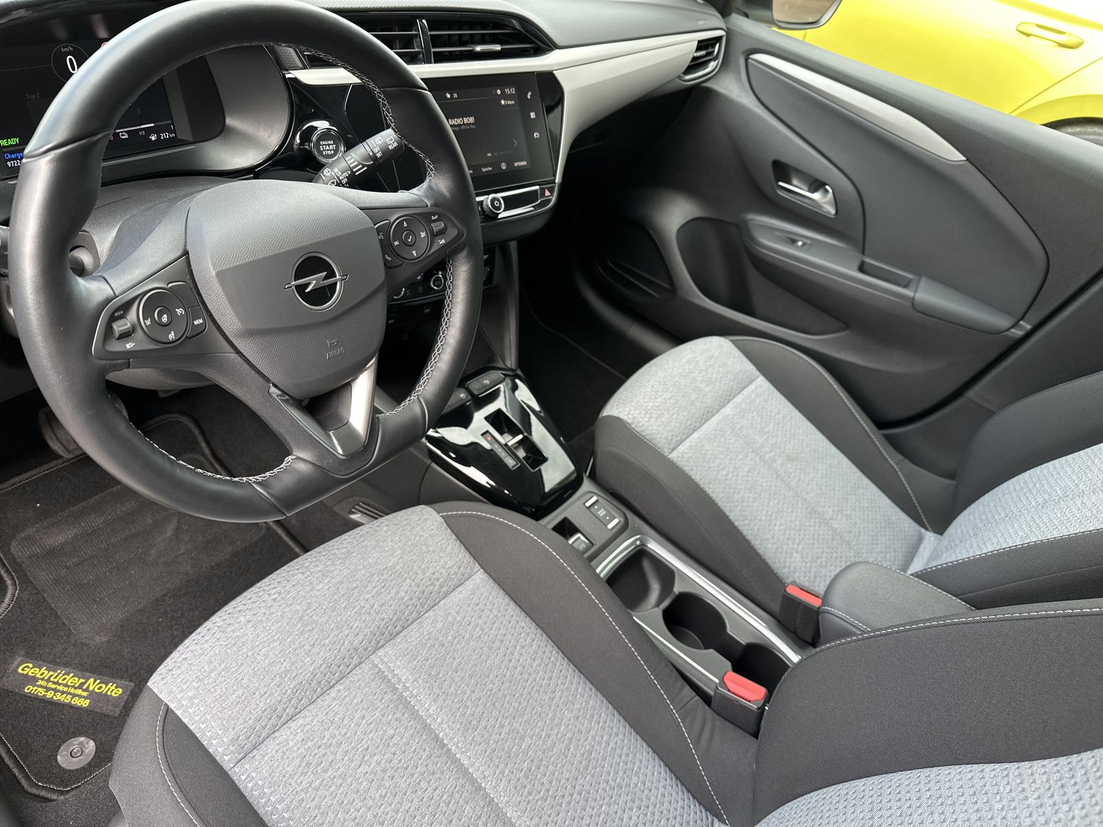 Fahrzeugabbildung Opel Corsa e Edition LED+SHZ+KOMFORT-PAKET+LHZG+16ZO