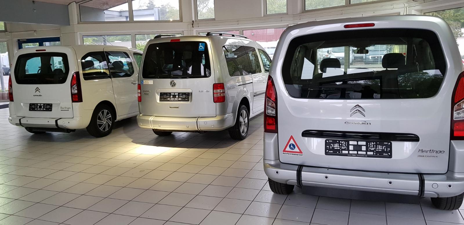 showroom-image-top