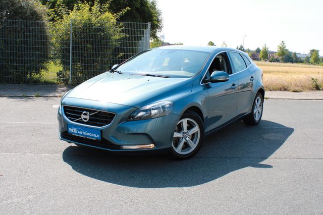 Volvo V40 Momentum Aut. Klimaaut. PDC 16"Alu 8-Fach