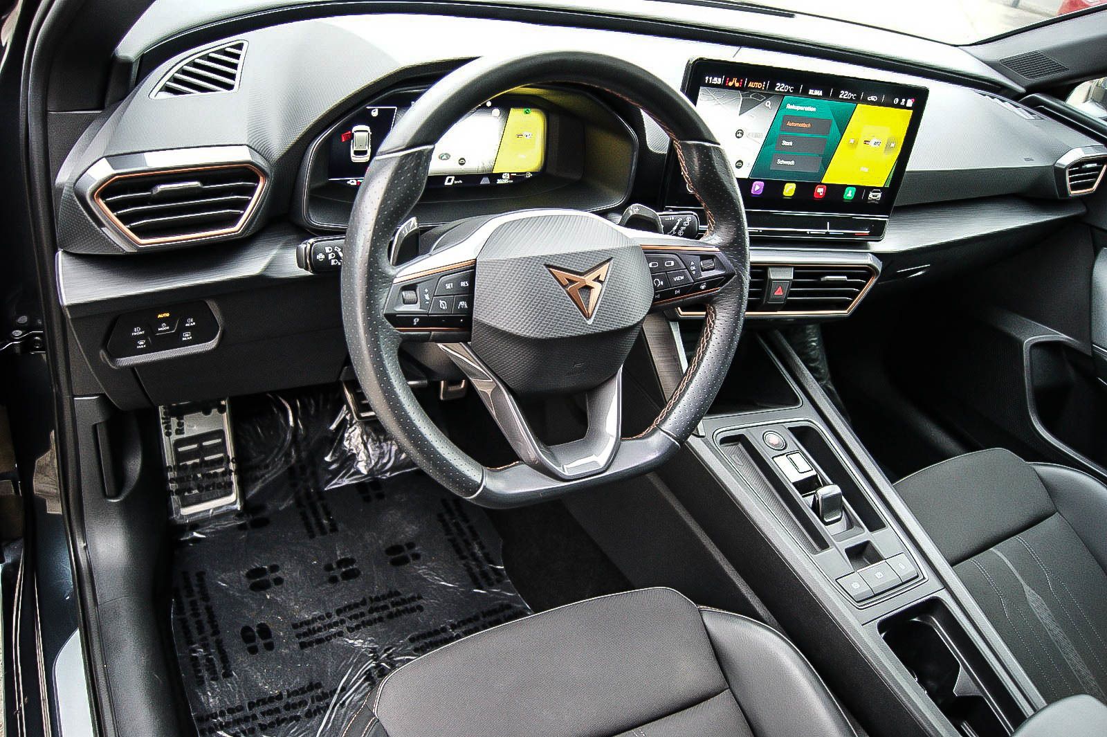 Fahrzeugabbildung CUPRA Leon Sportstourer e-HYBRID VIRTUAL ACC XL 1HAND