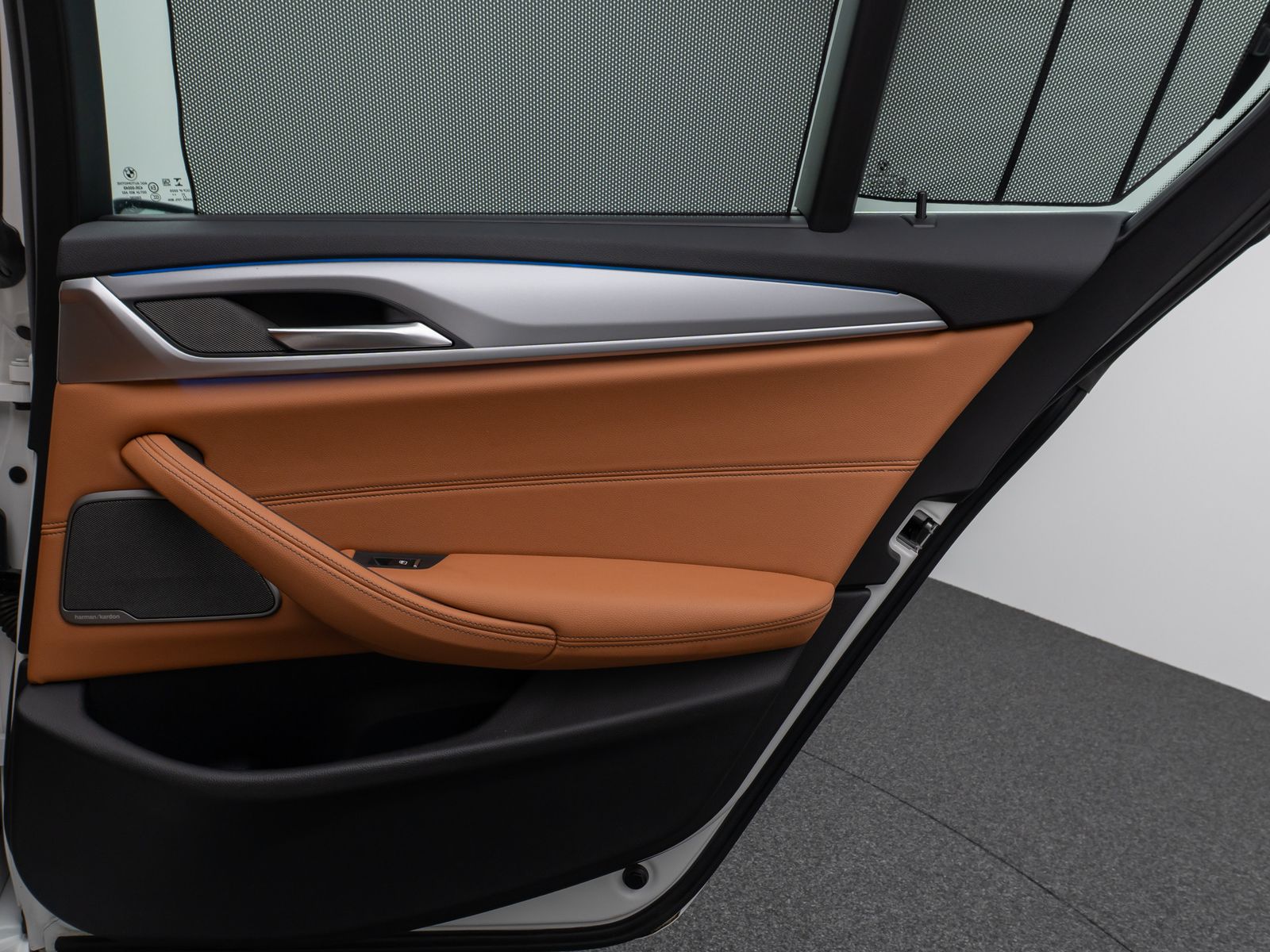 Fahrzeugabbildung BMW 520e Glasdach Kamera DAB H/K DispKey Sport Alarm