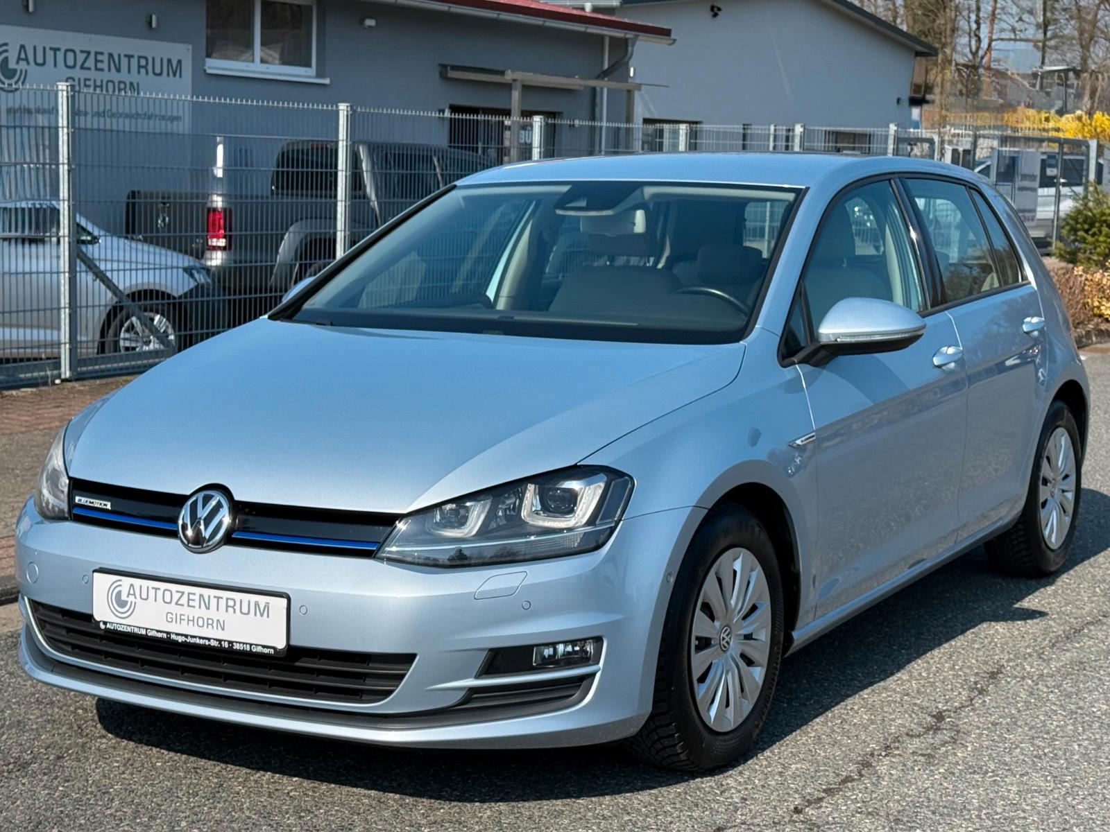 Volkswagen Golf VII Lim. 1.6TDI Comfortl./XENON/KAMERA/NAVI