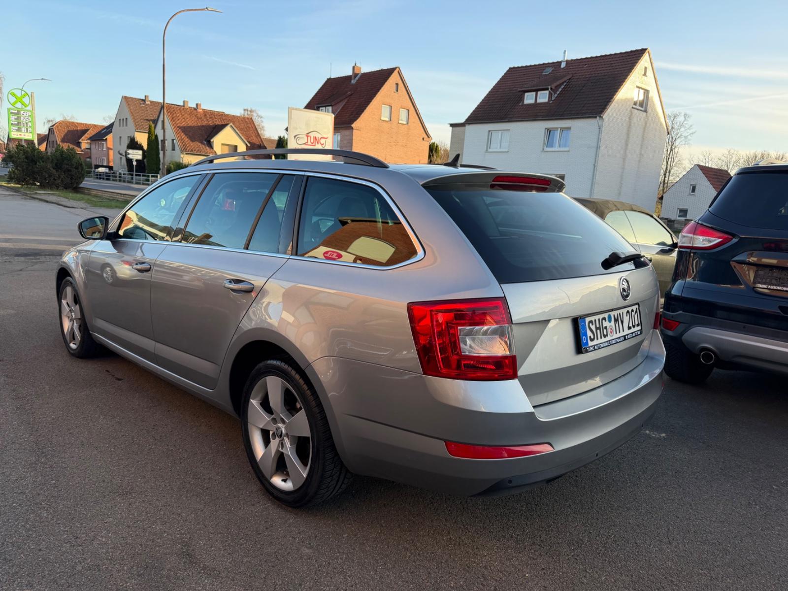 Skoda Octavia Combi Style/Automatik/TÜV NEU