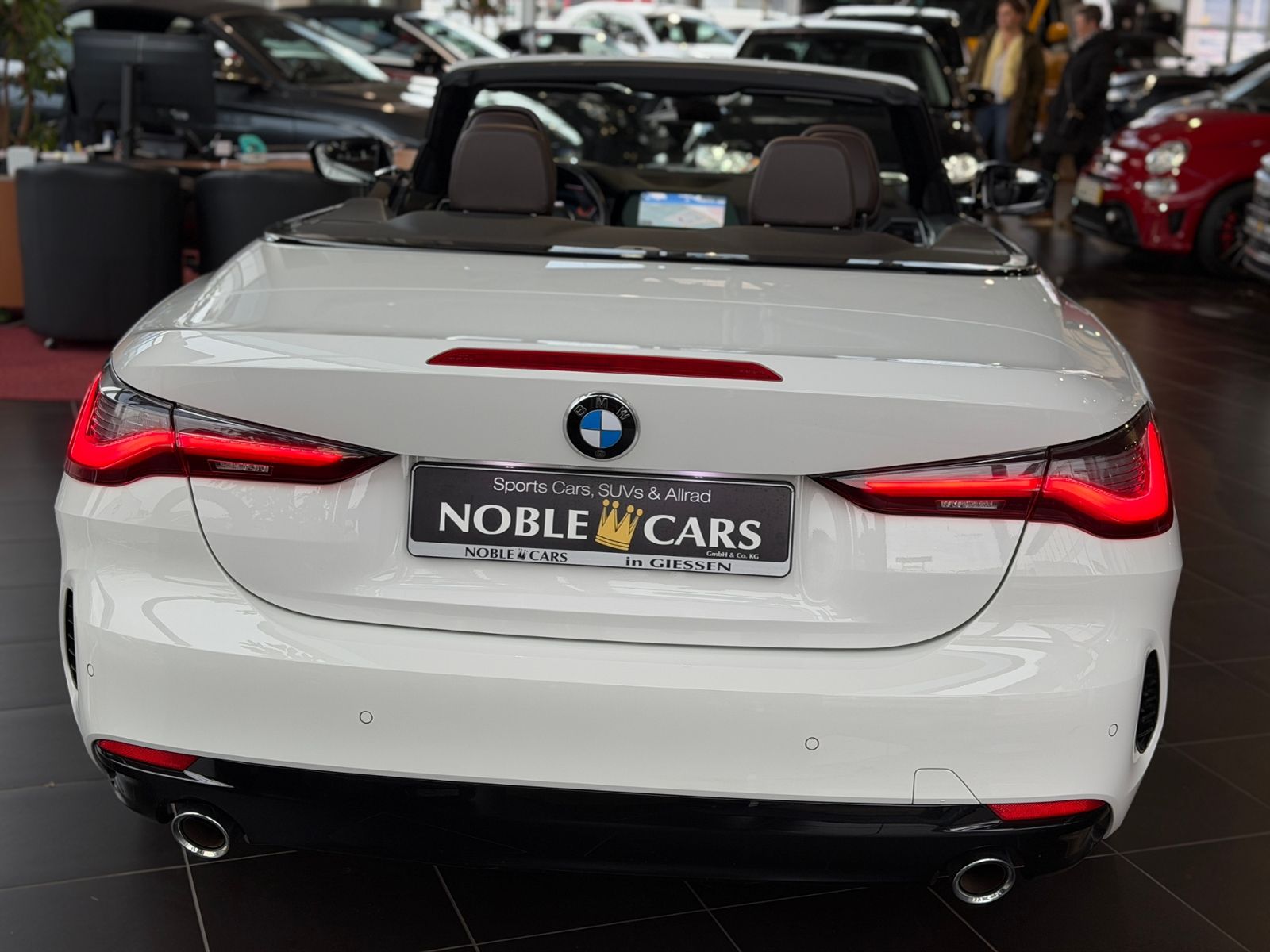 Fahrzeugabbildung BMW 420i Cabrio Shadow Line AHK LEDER LED NAV 18"