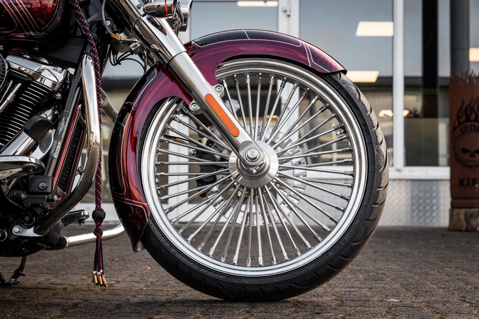 Fahrzeugabbildung Harley-Davidson FAT BOY FLFBS 114 MY24 - Chicano Umbau- Custom