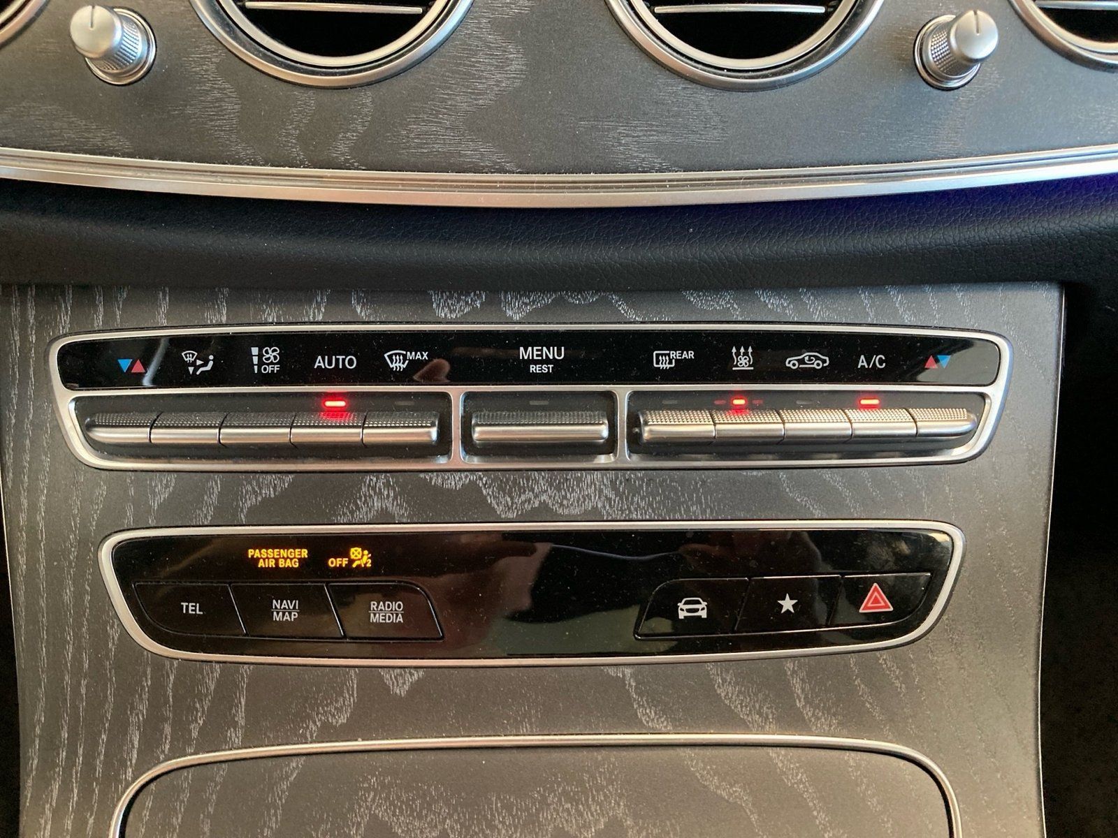 Fahrzeugabbildung Mercedes-Benz E 53 T 4M+ AMG*Distronic*Panorama*AHK*Standheiz*