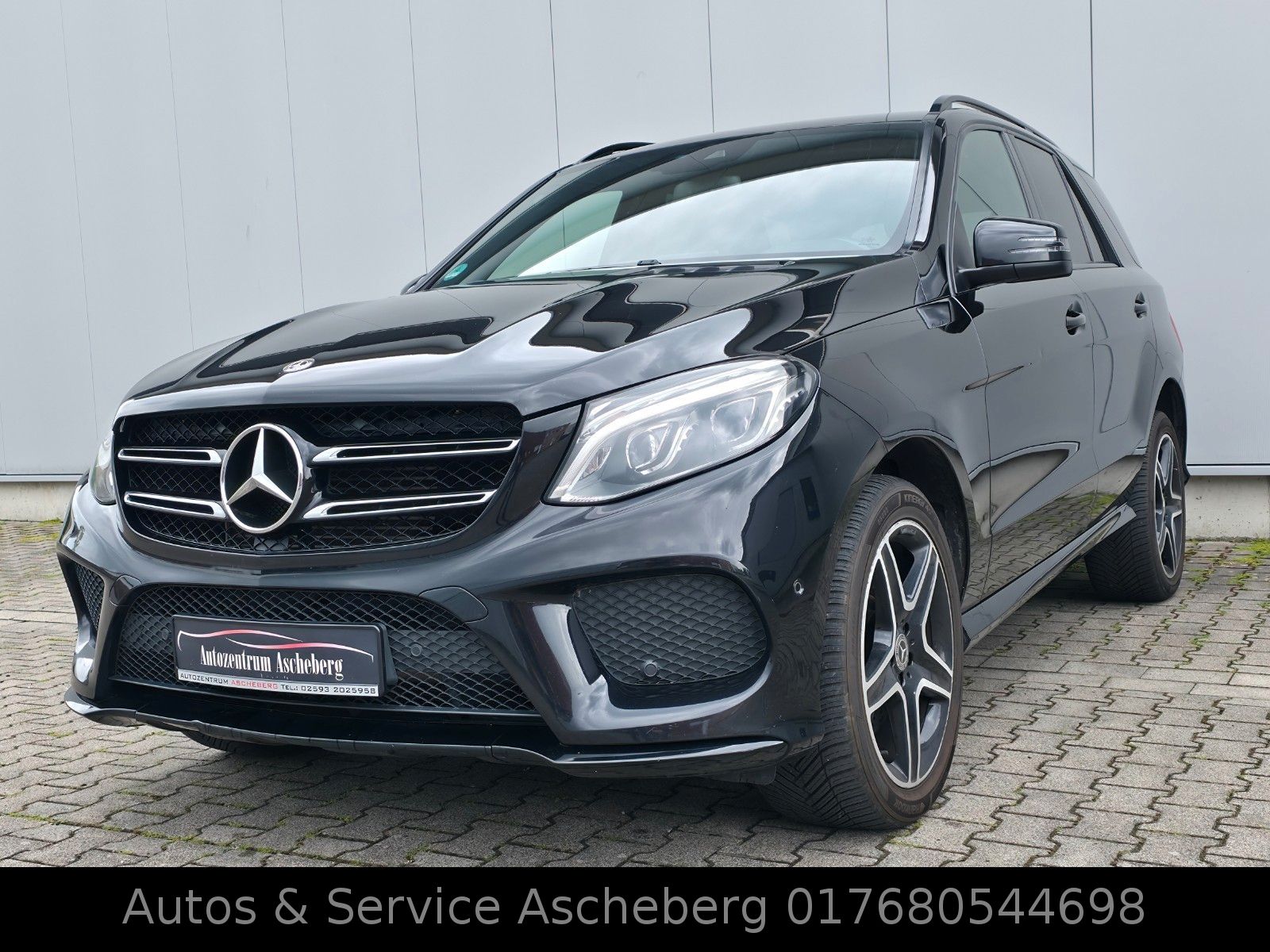 MERCEDES-BENZ GLE 350d AMG Line NightP*2.Hand*TÜV+Service Neu
