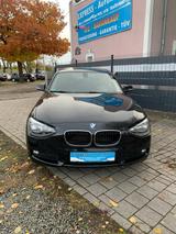 BMW 114 Baureihe 1 Lim. 5-trg. 114 i - schwarze BMW 114