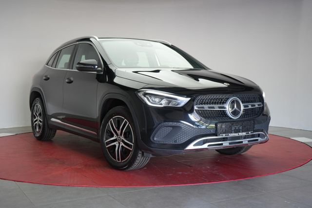 Mercedes-Benz GLA 200 d 8G-DCT Progressive Navi/Distronic/Kame