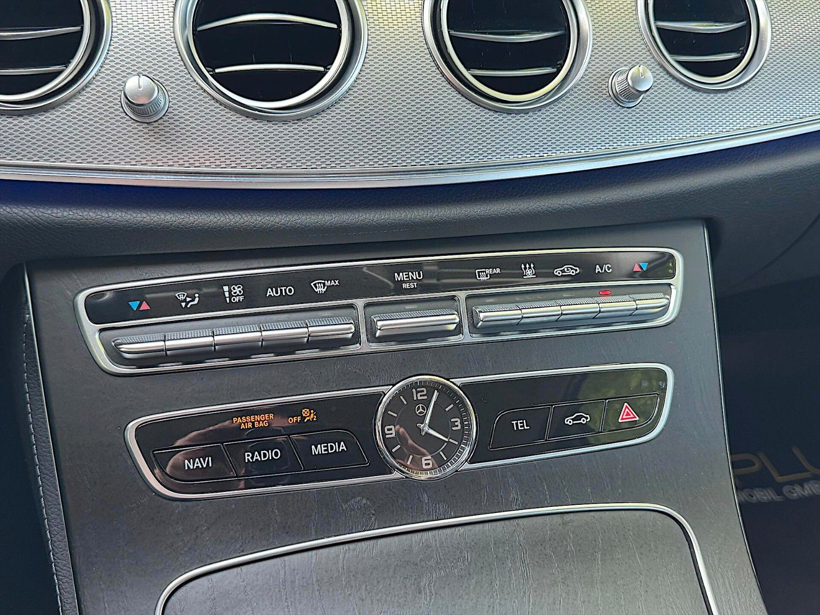 Fahrzeugabbildung Mercedes-Benz E 300 de AMG Line Business *Widescreen*LED*