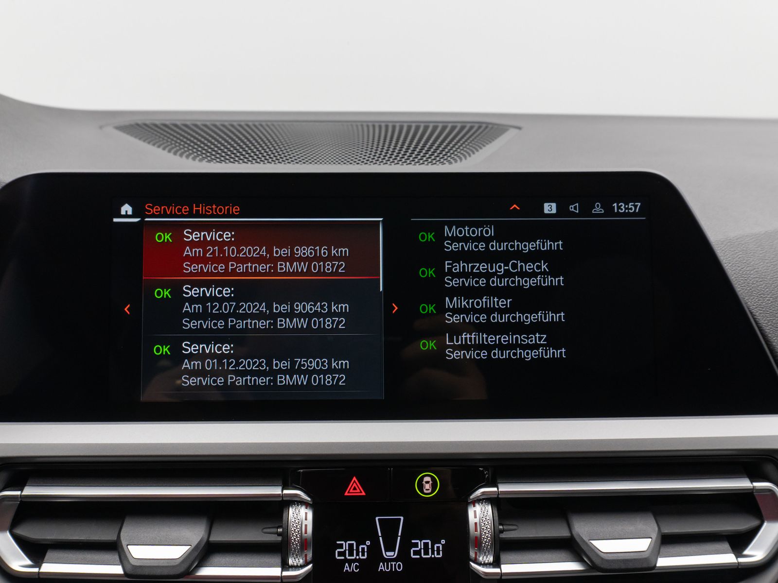 Fahrzeugabbildung BMW 320d DAB HiFi PDC Fernlichtassist Komfort Alarm