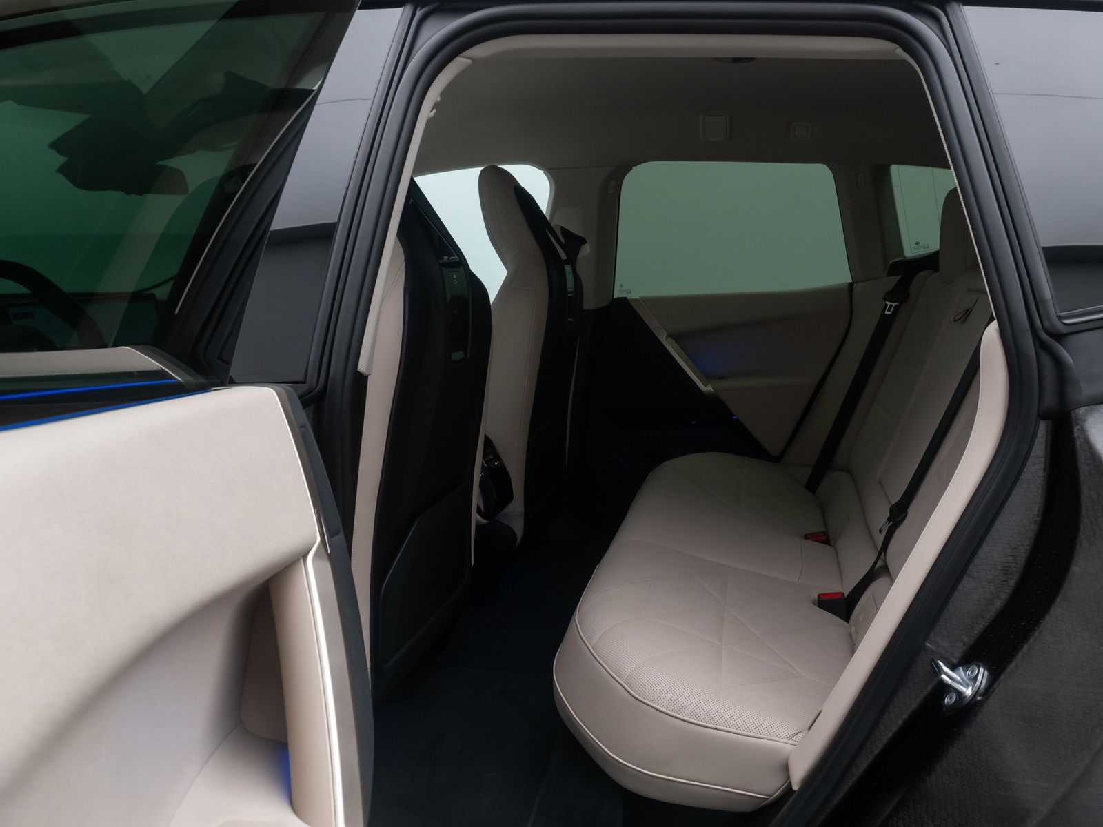 Fahrzeugabbildung BMW iX xD40 Edition Sport DAB Kamera Komfort 21Zoll