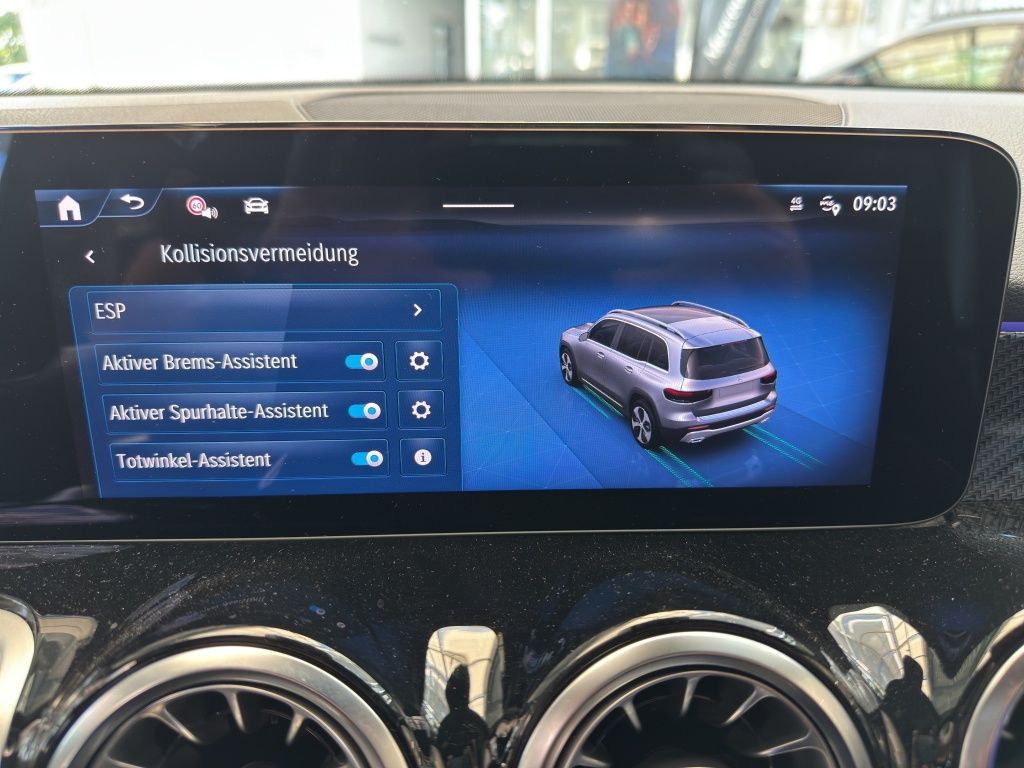 Fahrzeugabbildung Mercedes-Benz GLB 200 d 4M AMG*Night*MULTIBEAM*PDC*360°*AHK