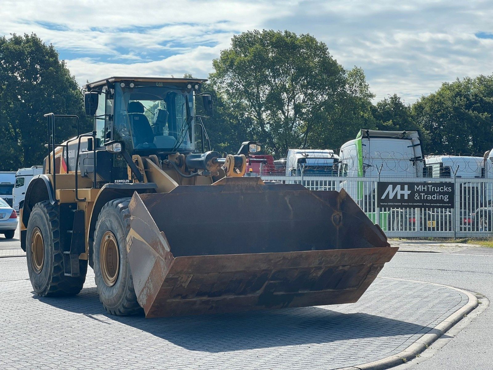 Fahrzeugabbildung CAT 966M XE 4x4 Radlader,Waage ,ZSA