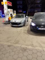 Peugeot RCZ 1.6 155 THP Automatik - - Peugeot RCZ mit Benzin-Antrieb: Automatik