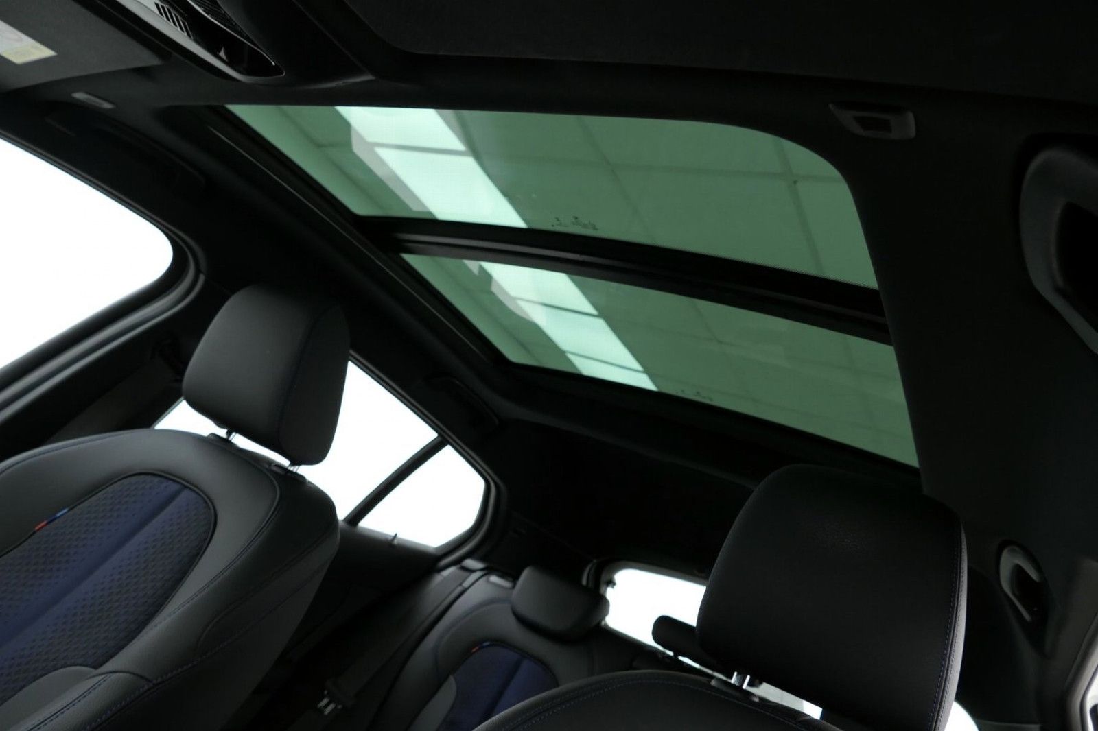 Fahrzeugabbildung BMW 120 d M Sport LED Panorama Shadow-Line Navi