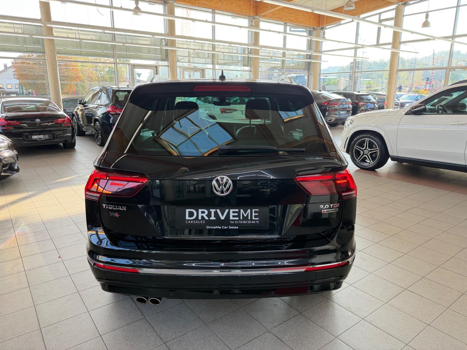 Volkswagen Tiguan 2.0TDI DSG 4M R-Line LED ACC PANO VIRTUA