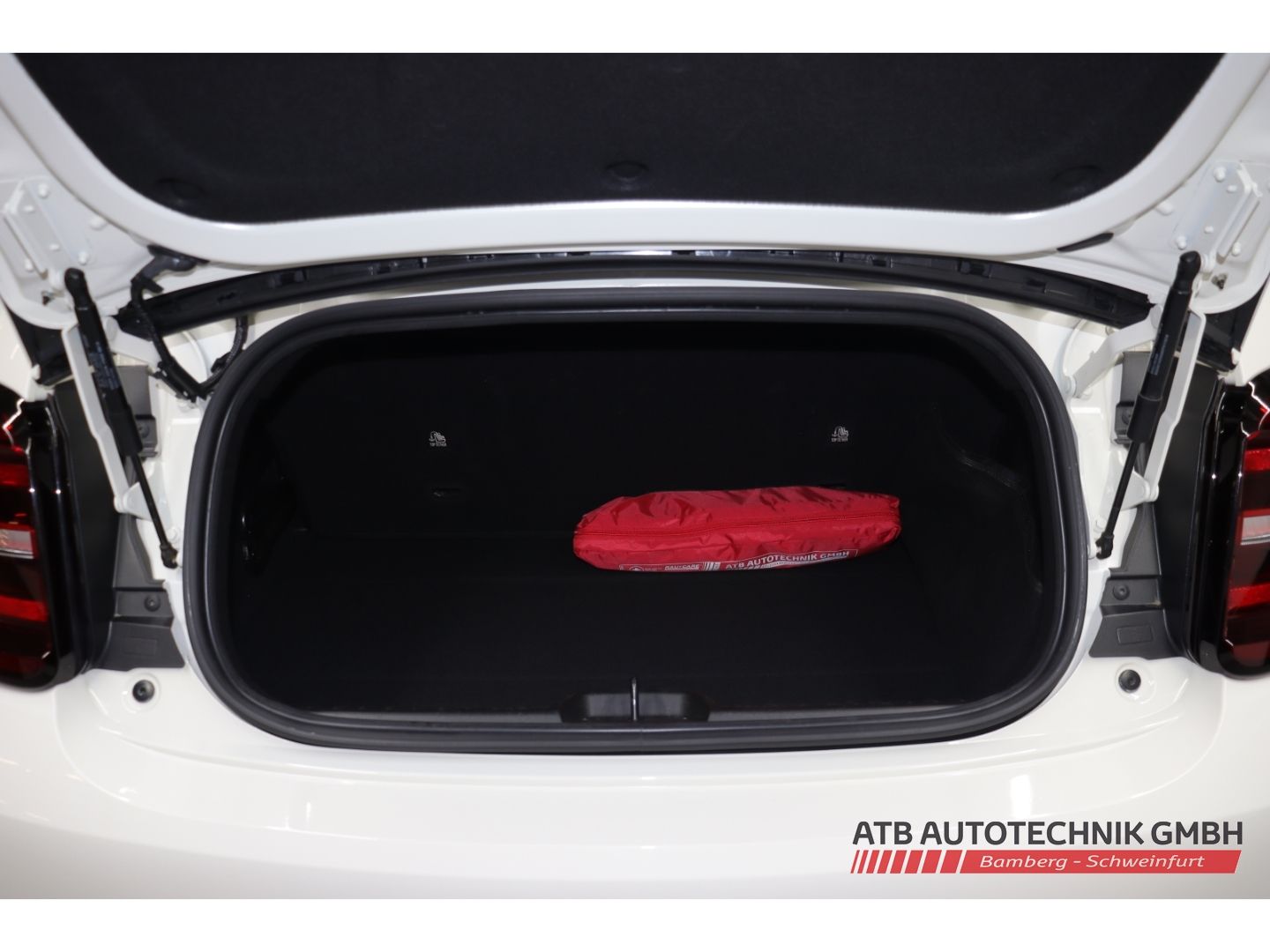 Fahrzeugabbildung Fiat 500e Cabrio 42kWh 95,7% SOH Apple CarPlay Klimaa