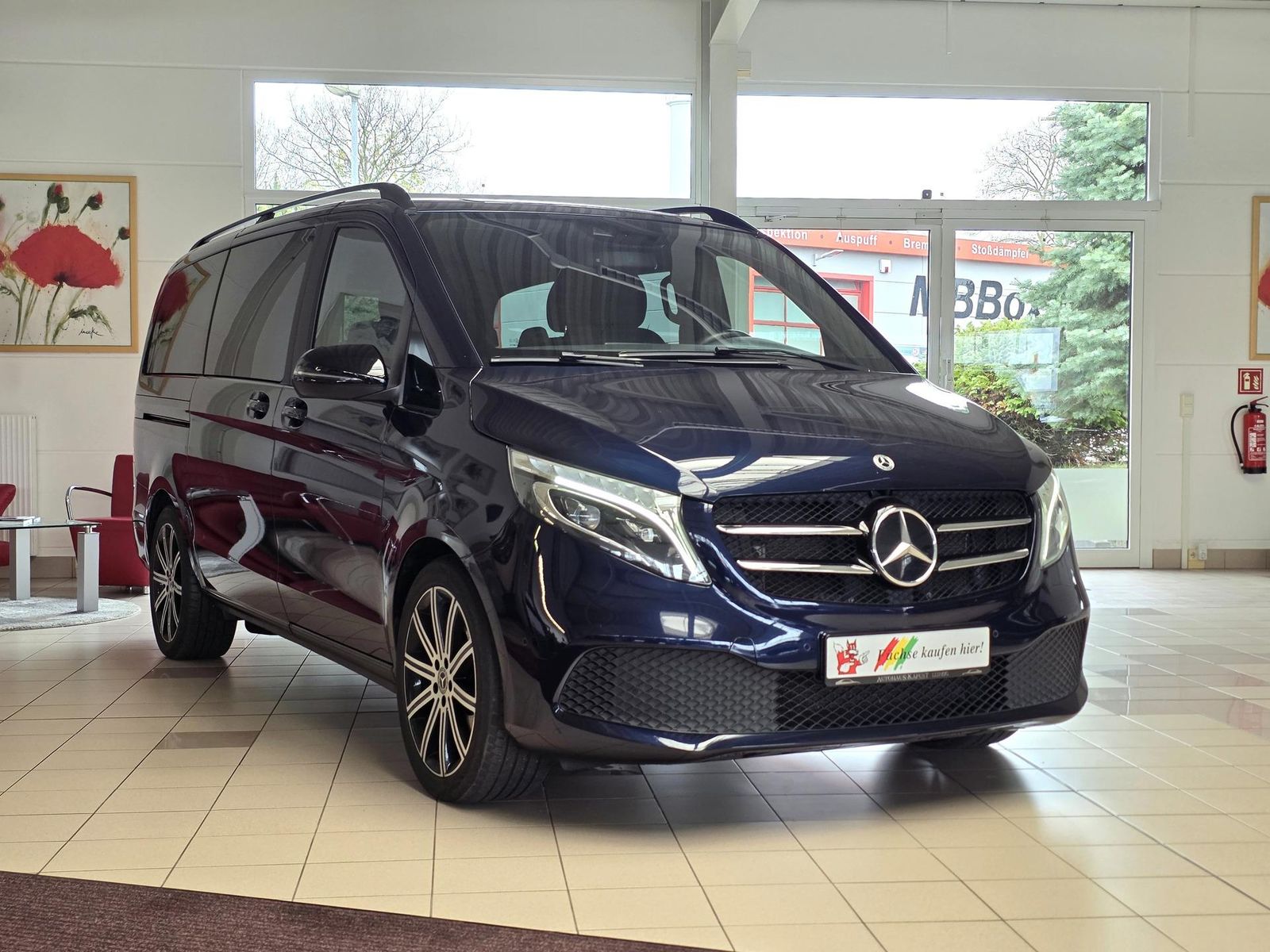 Fahrzeugabbildung Mercedes-Benz V 220d Edition lang /LED/Navi/Cam/Totwink./Ahk