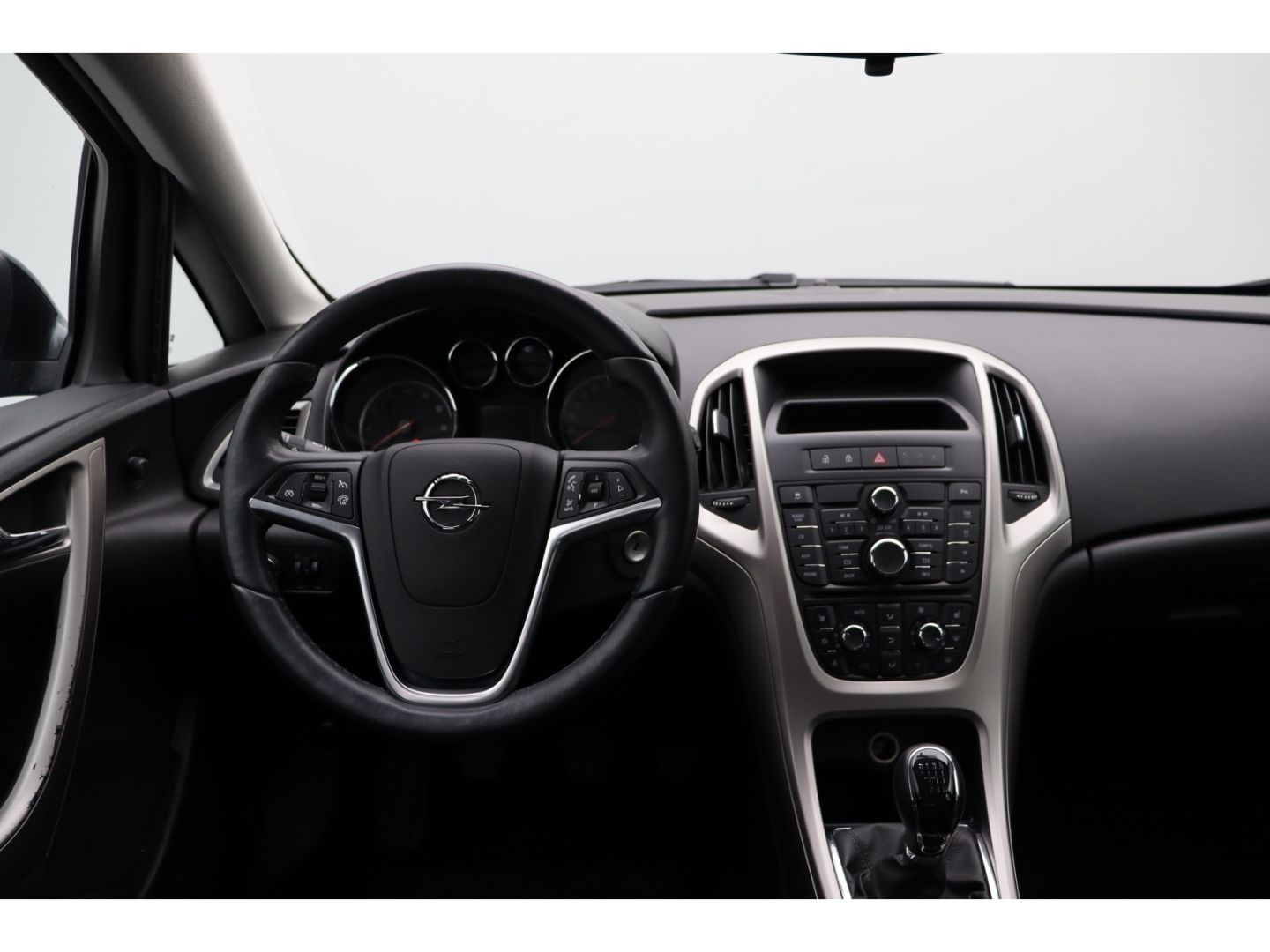 Fahrzeugabbildung Opel Astra 1.4 J Active 2-Zonen-Klimaauto SHZ Ambient