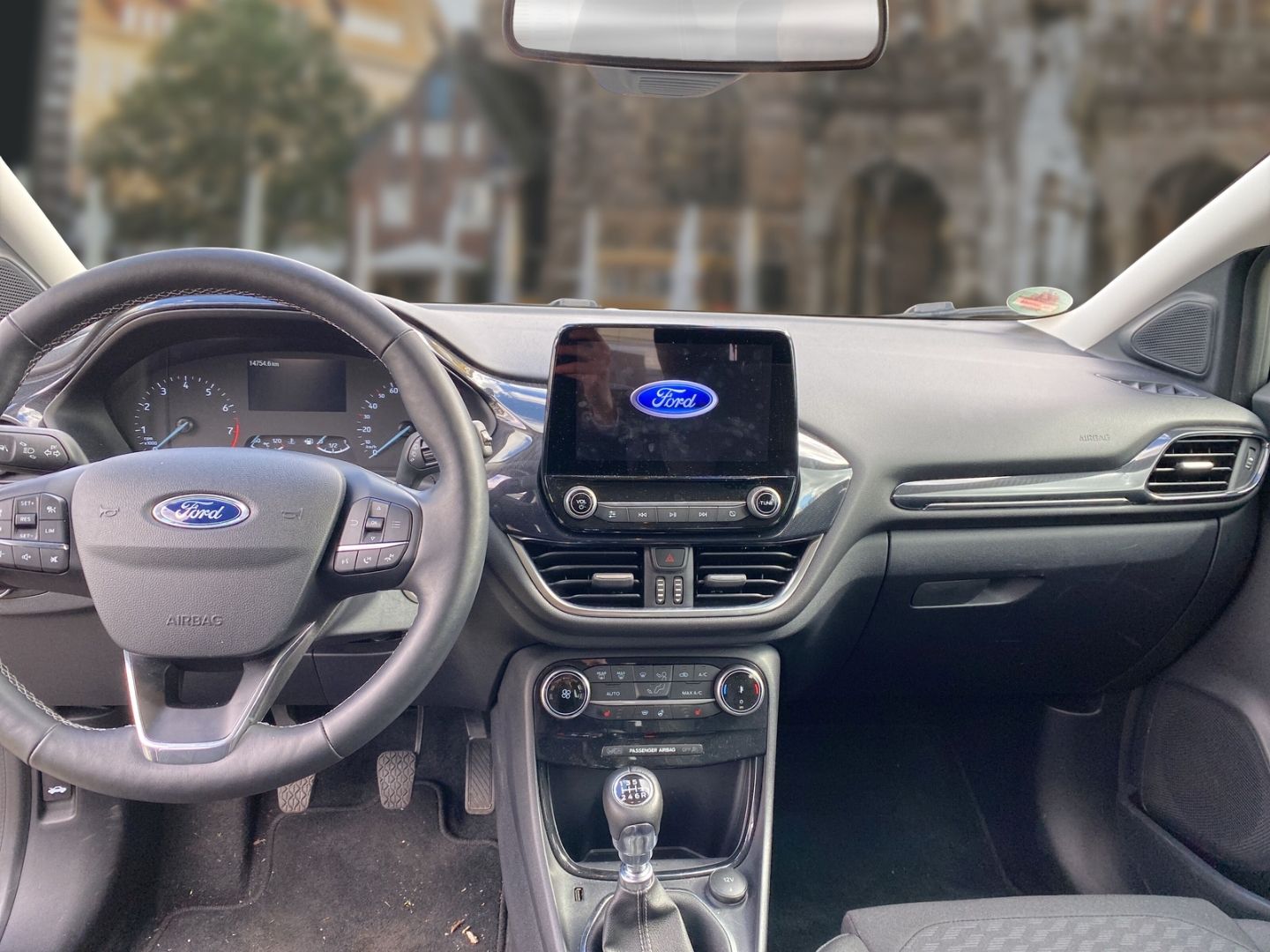 Fahrzeugabbildung Ford Puma Titanium 1.0 EcoBoost, Navi, Ganzjahresreif