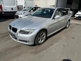 BMW 318i Autom. Limousine*Schiebedach*PDC*ALU - BMW 318 in Nürnberg