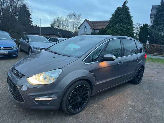 Ford S-Max Titanium*Xenon*Navi*Kamera*Pano*AHK*1.Hd