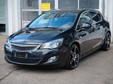 Opel Astra J 1.6 Turbo Sport NAVI+BI-XENON+ - Opel Astra aus 2011: Turbo