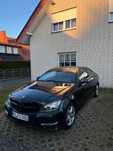 Mercedes-Benz C 250 Sport Coupé Autom. Sport - Mercedes-Benz C 250: Sport