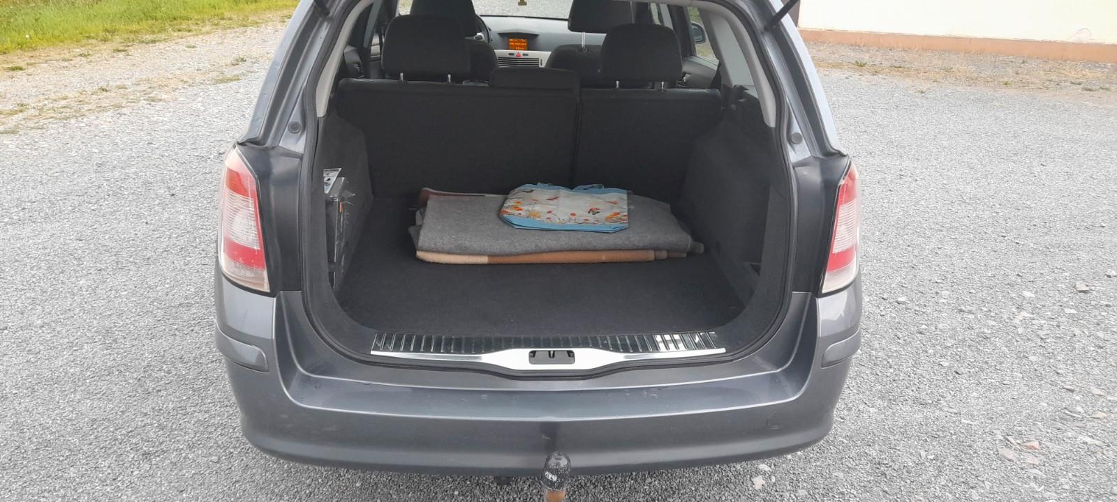 Opel Astra 2007 — photo 7