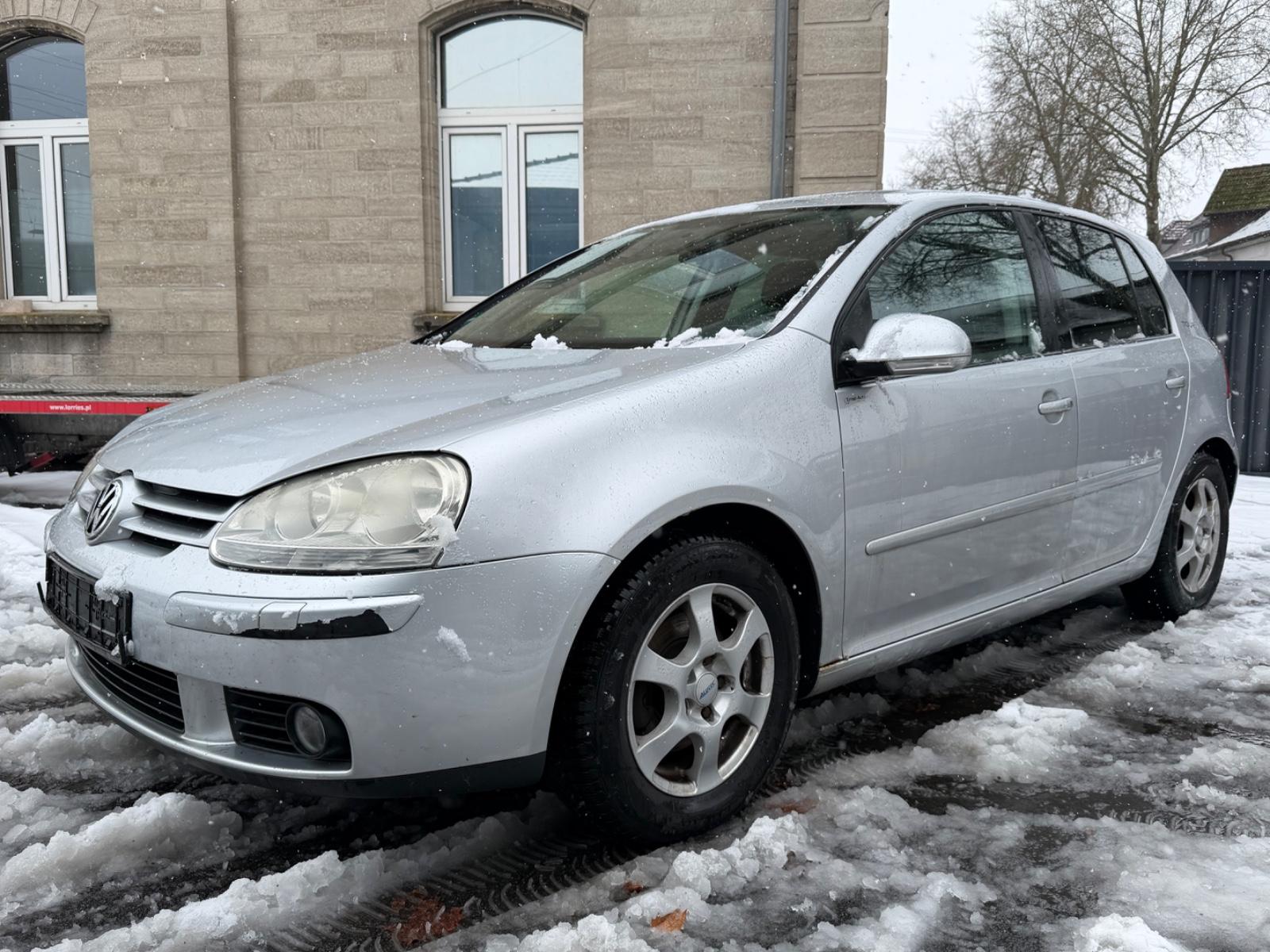 Volkswagen Golf 5 1.9 TDI *Lim. *Tour*Navi*TÜV*5-Türer*PDC*