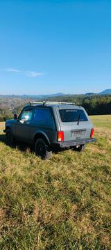Lada Niva 1.7 L - Lada Niva Gebrauchtwagen in Dresden