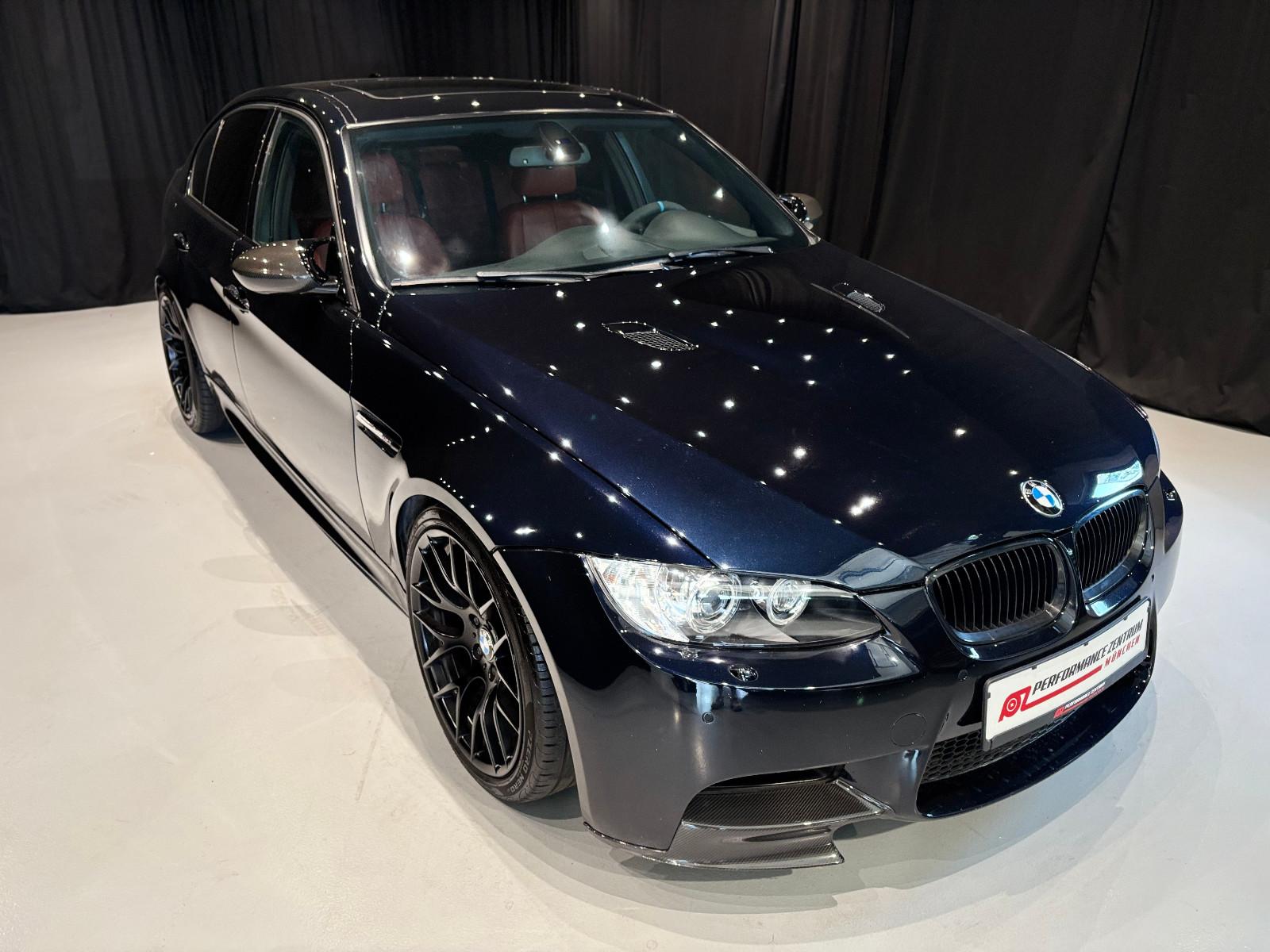 BMW M3 COMPETITION E90 4.0 V8 420ch DKG - ÉCHAPPEMENT M PERFORMANCE - CUIR NOVILLO ROUGE - AUDIO BMW INDIVIDUAL - SUSPENSION EDC - TOIT OUVRANT