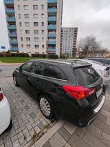 Toyota Auris Touring Sports Hybrid Exekuti... - Toyota Auris Touring Sports aus 2014