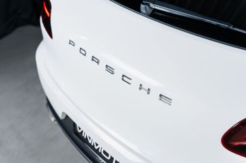 Porsche Macan - 12