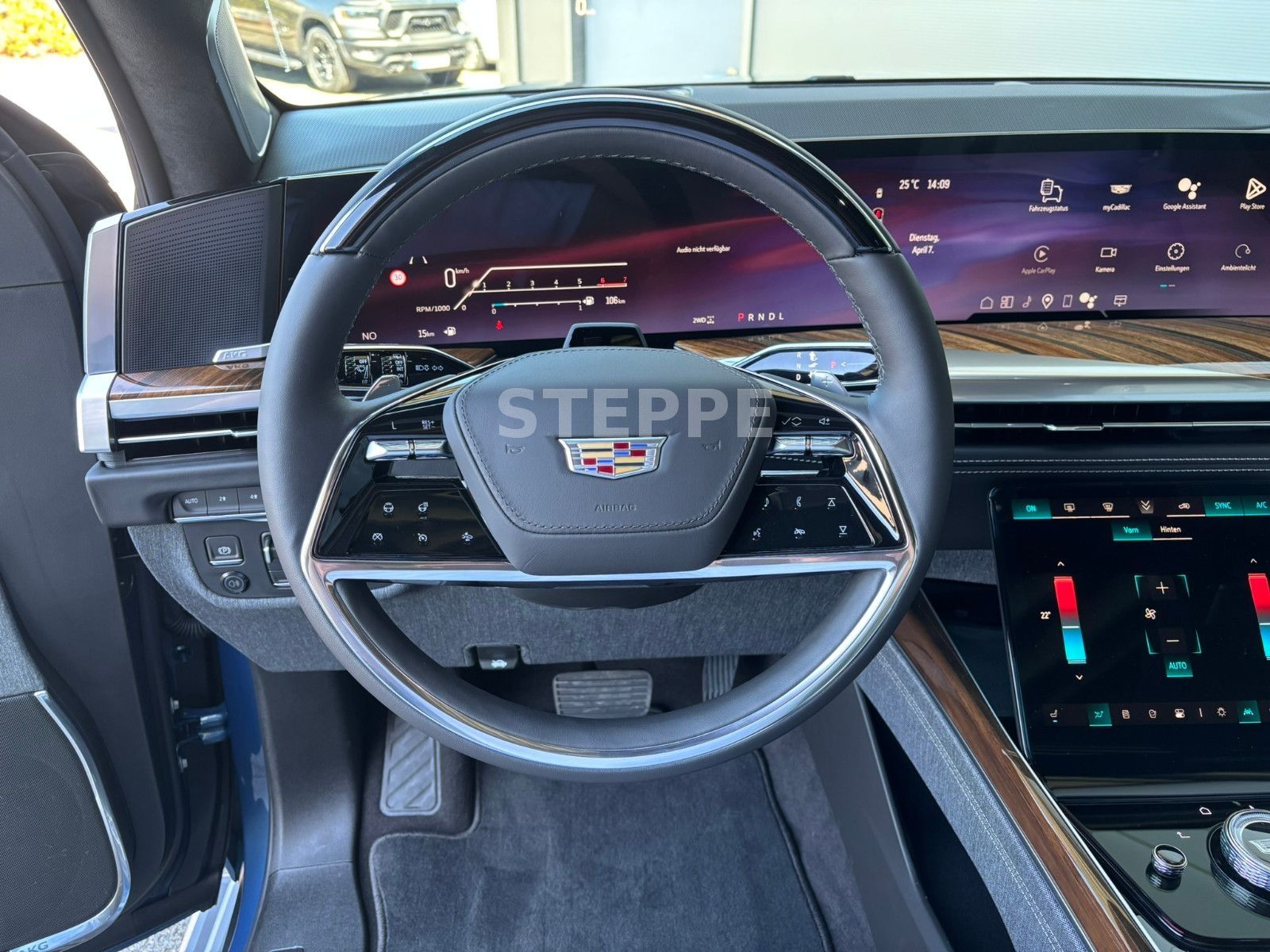 Cadillac Escalade FACELIFT MY26 6.2 V8 ESV Sport Platinum