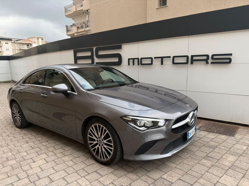 Image of Mercedes-Benz CLA 200