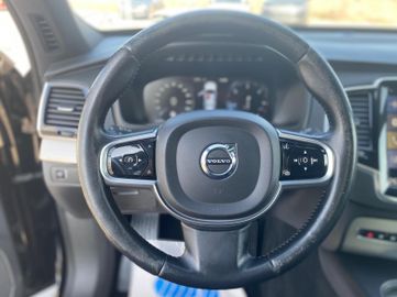 Volvo XC90 - 9