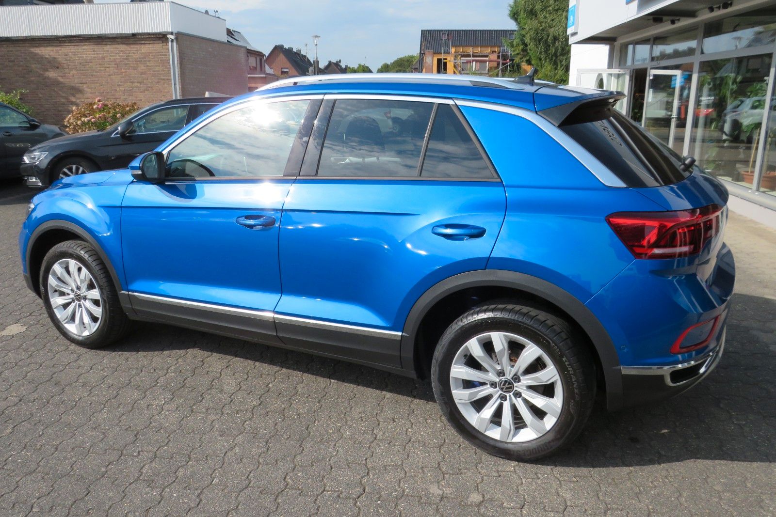 Fahrzeugabbildung Volkswagen T-Roc Style KAMERA ACC NAVI APP SITZH DIGI-COPI