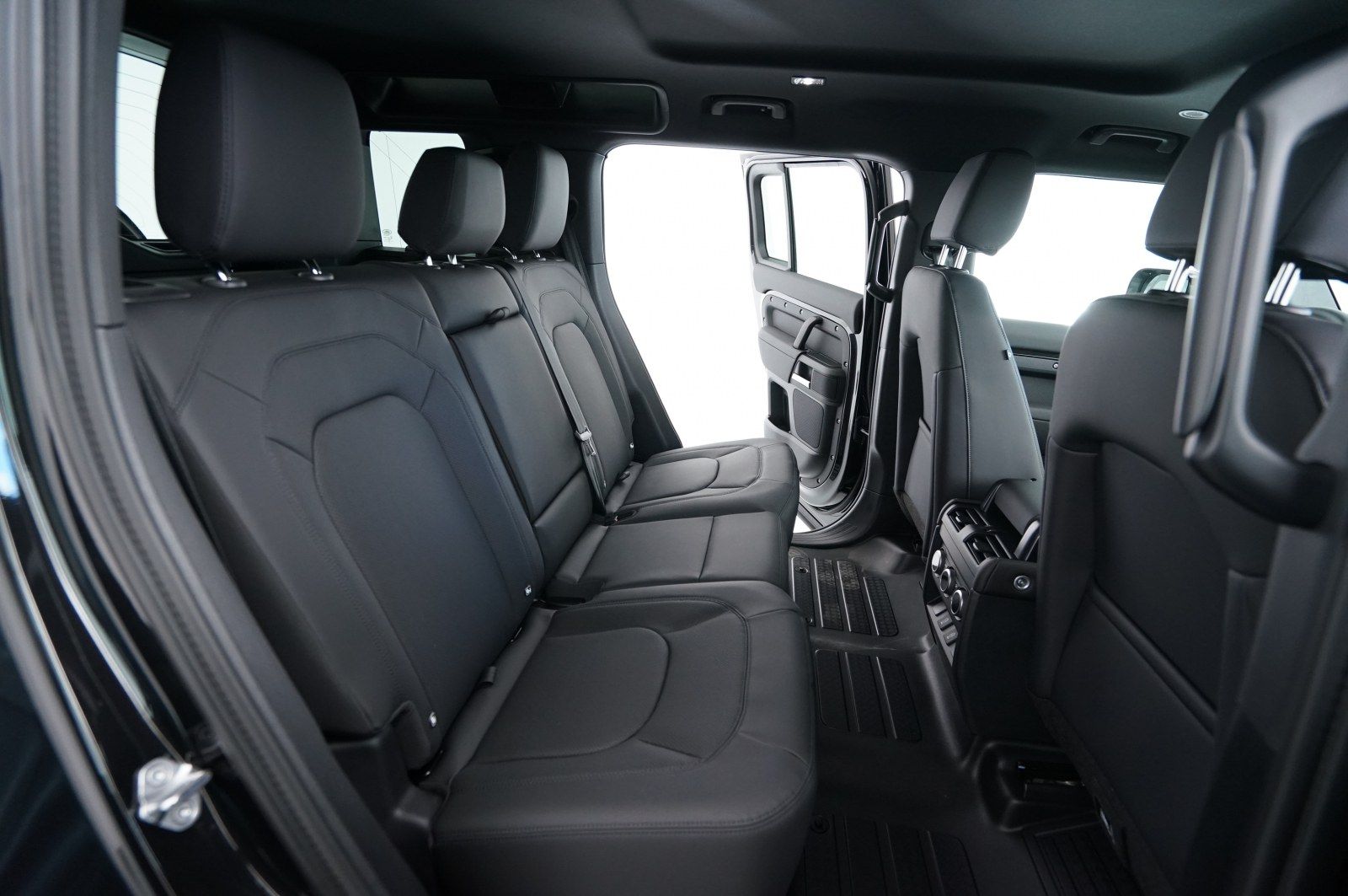 Land Rover Defender 110 D200 SE Geländewagen AHK 19" Luftf. foto 12