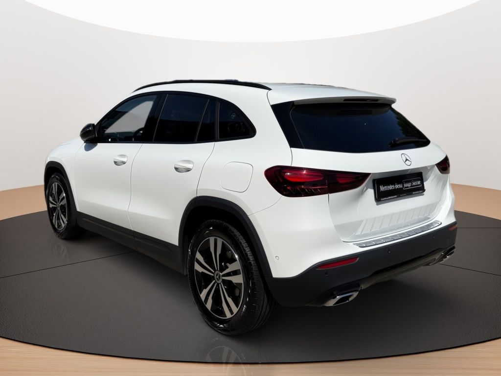 Mercedes-Benz GLA 180 - Bild 9