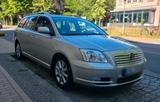Toyota Avensis Kombi 1.8-l-VVT-i Executive - Toyota Avensis aus 2003: Kombi