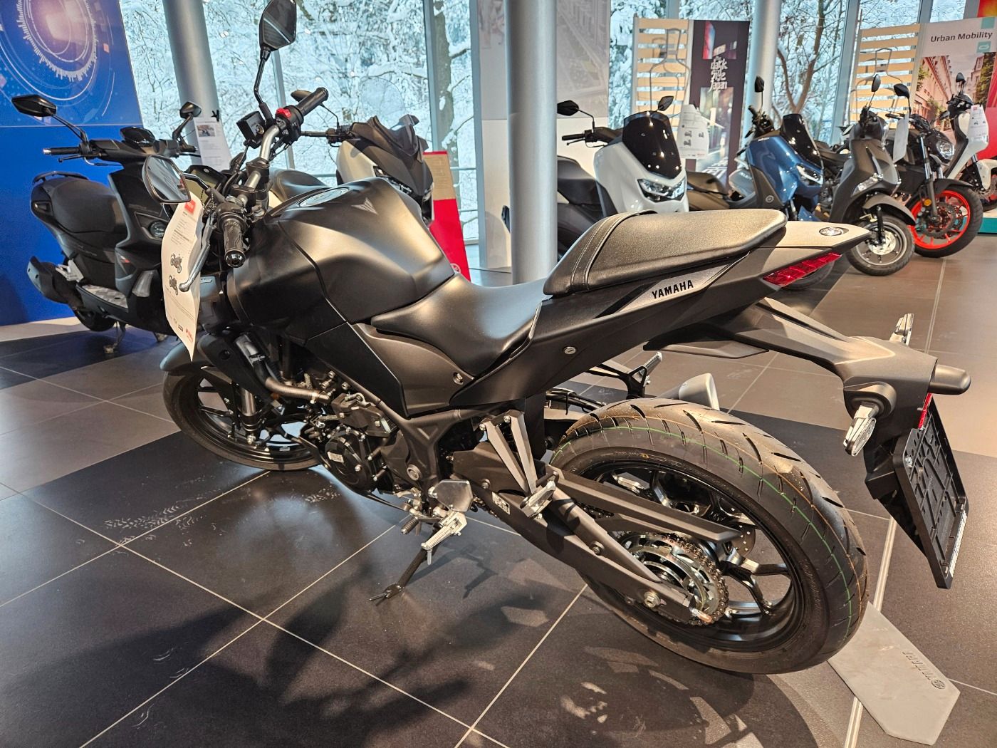 Fahrzeugabbildung Yamaha MT 03 Modell 2023