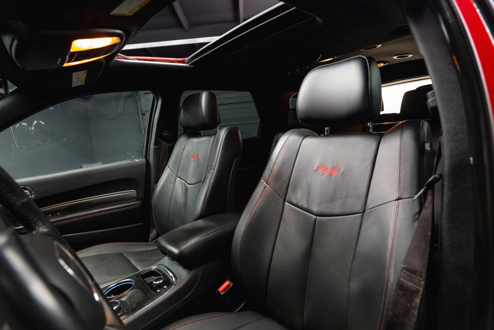 Fahrzeugabbildung Dodge Durango 5.7 V8 R/T 4x4 Night-Paket *7 Sitze*LED*